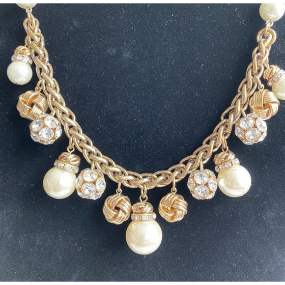 Bella Jack Pearl and Rhinestones necklace - Picture 2 of 6